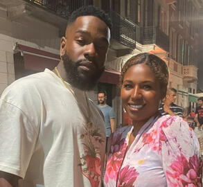 Adora Aiza runs the streets between Milan and Paris with Celebrity Musician Friends Adora Aiza runs the streets between Milan and Paris with Celebrity Musician Friends